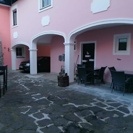 Gaestehaus Ruinenblick Bed & Breakfast Spitz an der Donau Exterior photo